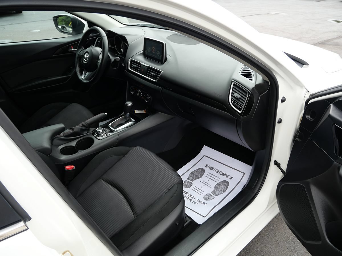 Used 2015 MAZDA MAZDA3 i Touring FWD image 17