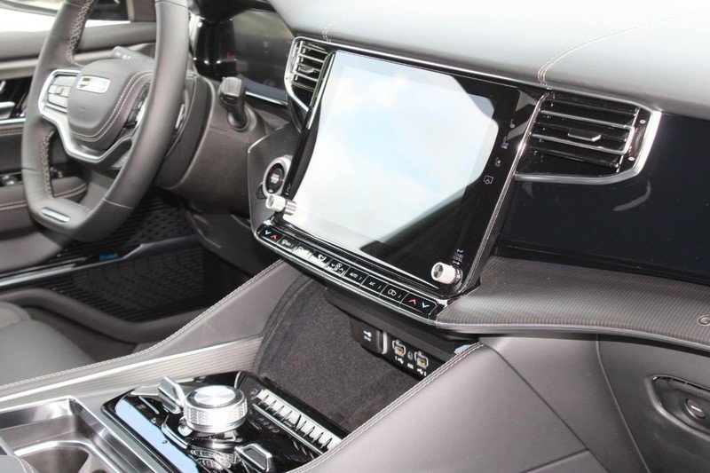 New 2024 Jeep Grand Wagoneer L Series II w/ Quick Order Packagew 28T image 21