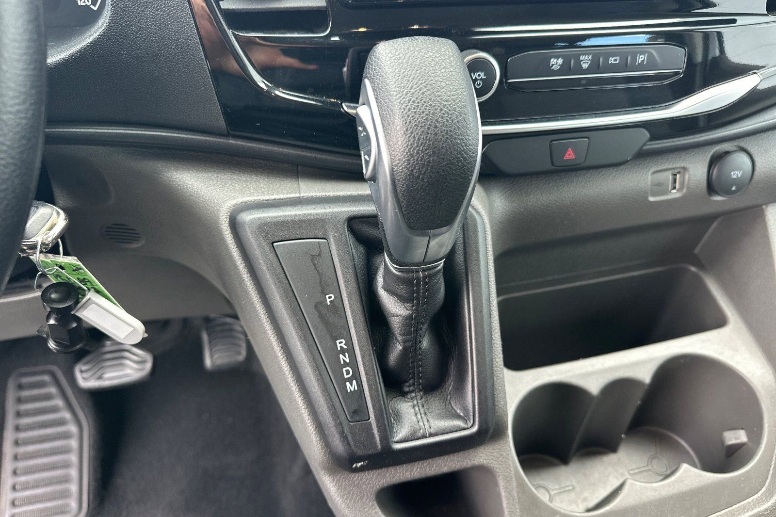 Used 2023 Ford Transit 350 XLT image 24