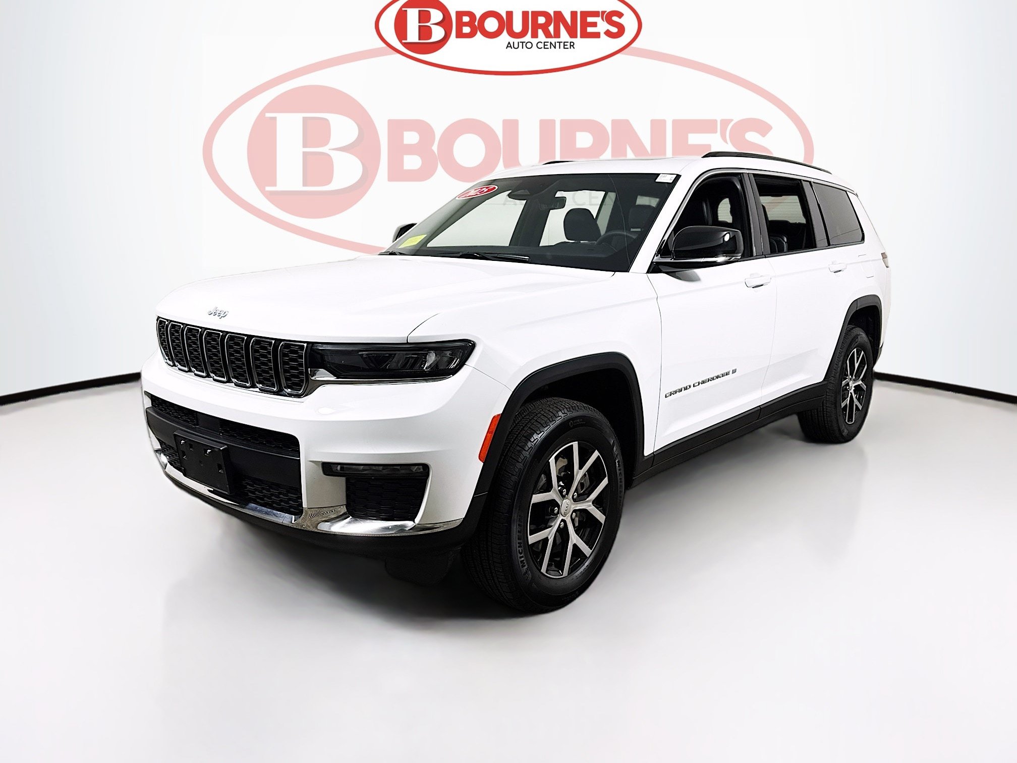 Used 2025 Jeep Grand Cherokee L Limited AWD/4WD image 7