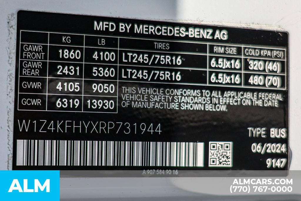 Used 2024 Mercedes-Benz Sprinter 2500 image 55