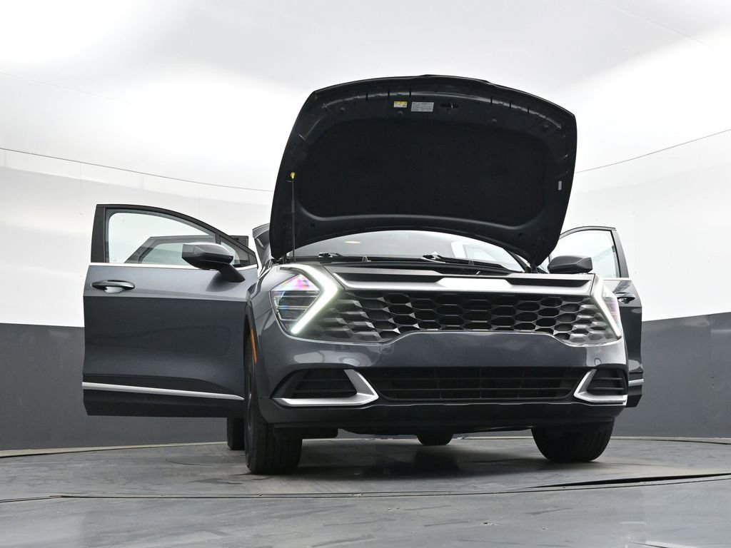 Used 2024 Kia Sportage LX image 32