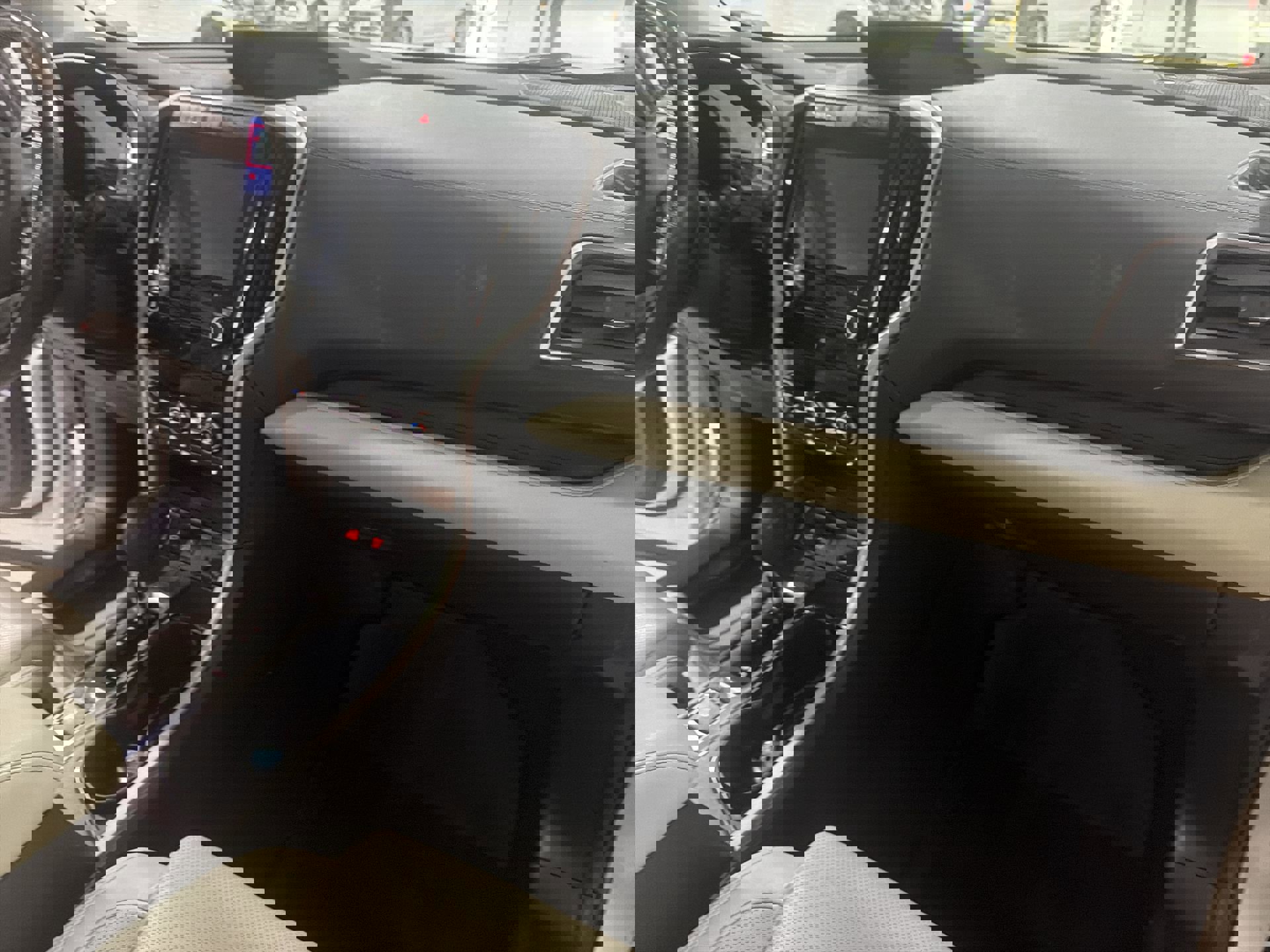 Used 2021 Subaru Ascent Limited w/ Technology Package image 36