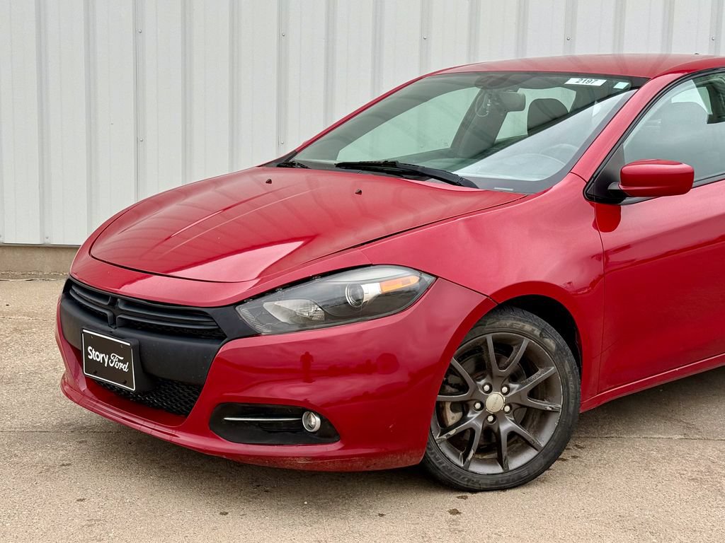 Used 2015 Dodge Dart SXT w/ Rallye Appearance Group FWD image 2