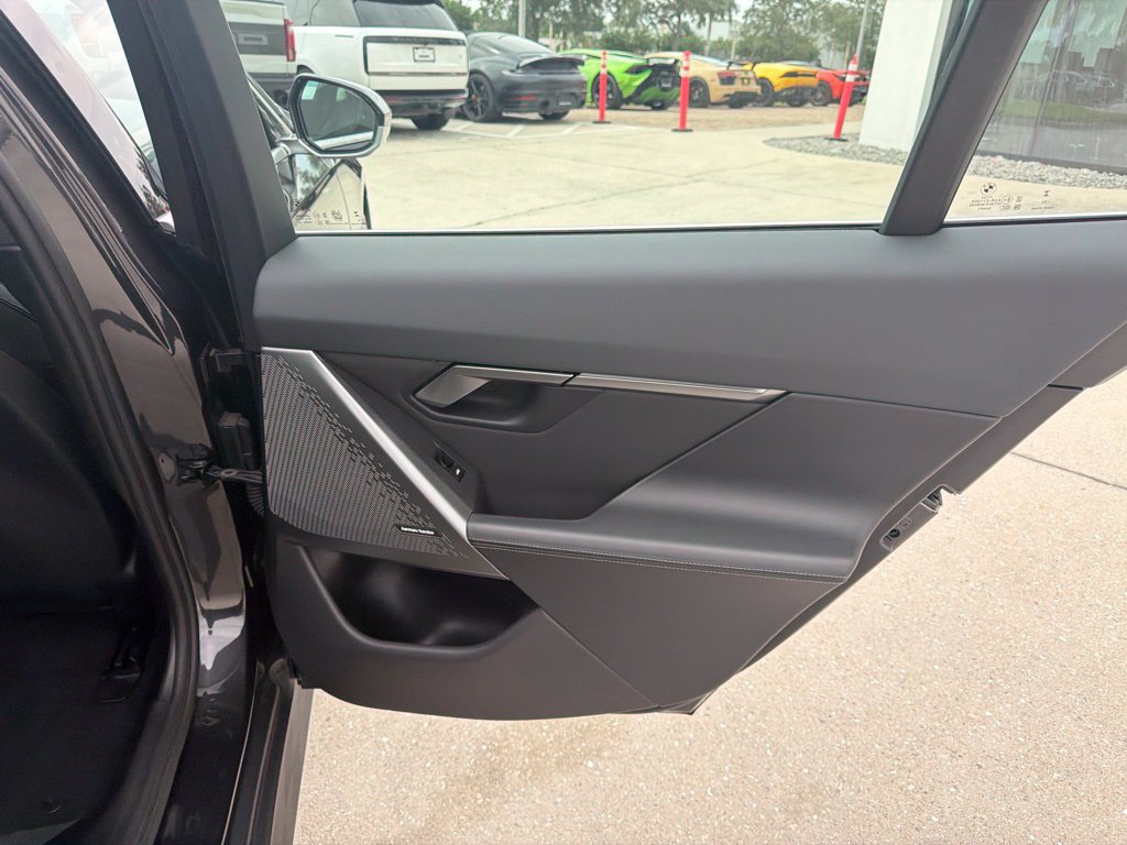 Used 2024 BMW i5 eDrive40i w/ Premium Package RWD image 11
