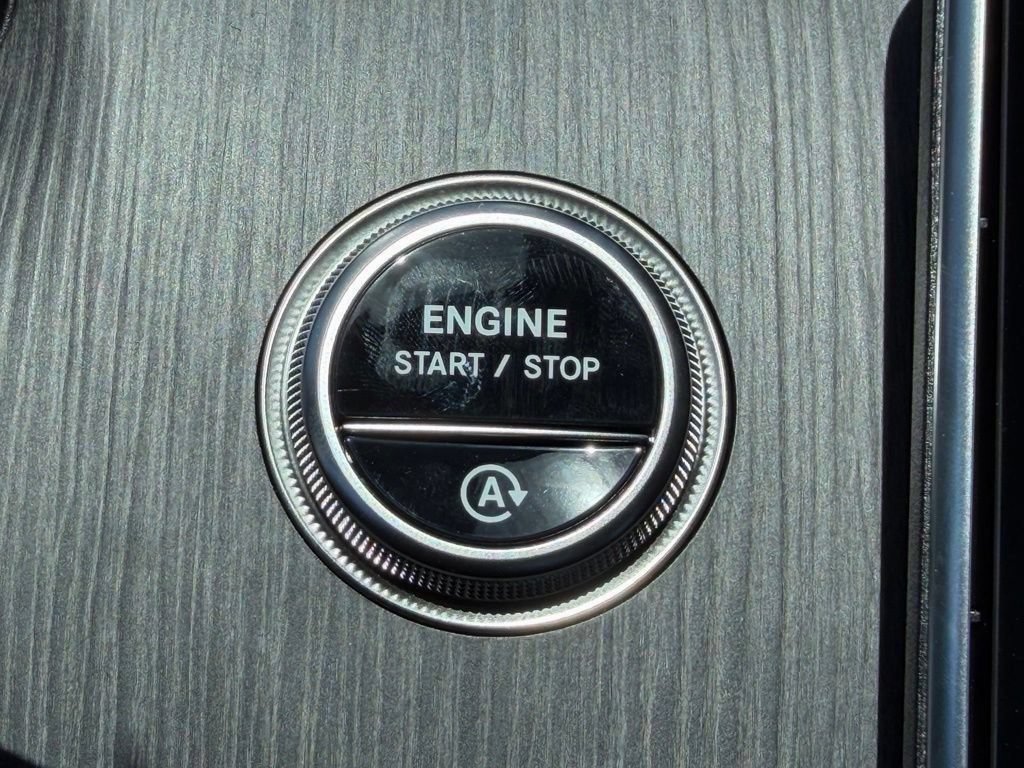 New 2026 Mercedes-Benz C 300 4MATIC Sedan image 24