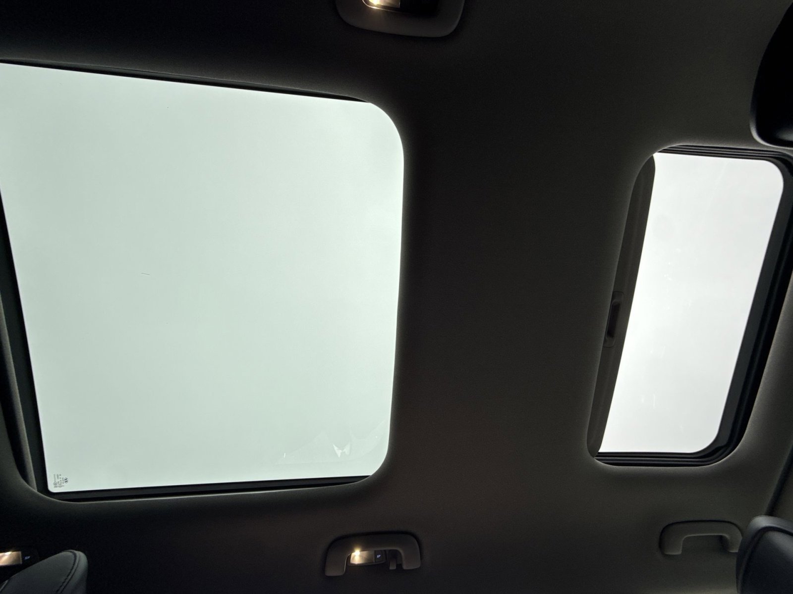 Certified 2025 Hyundai Santa Fe Limited image 24