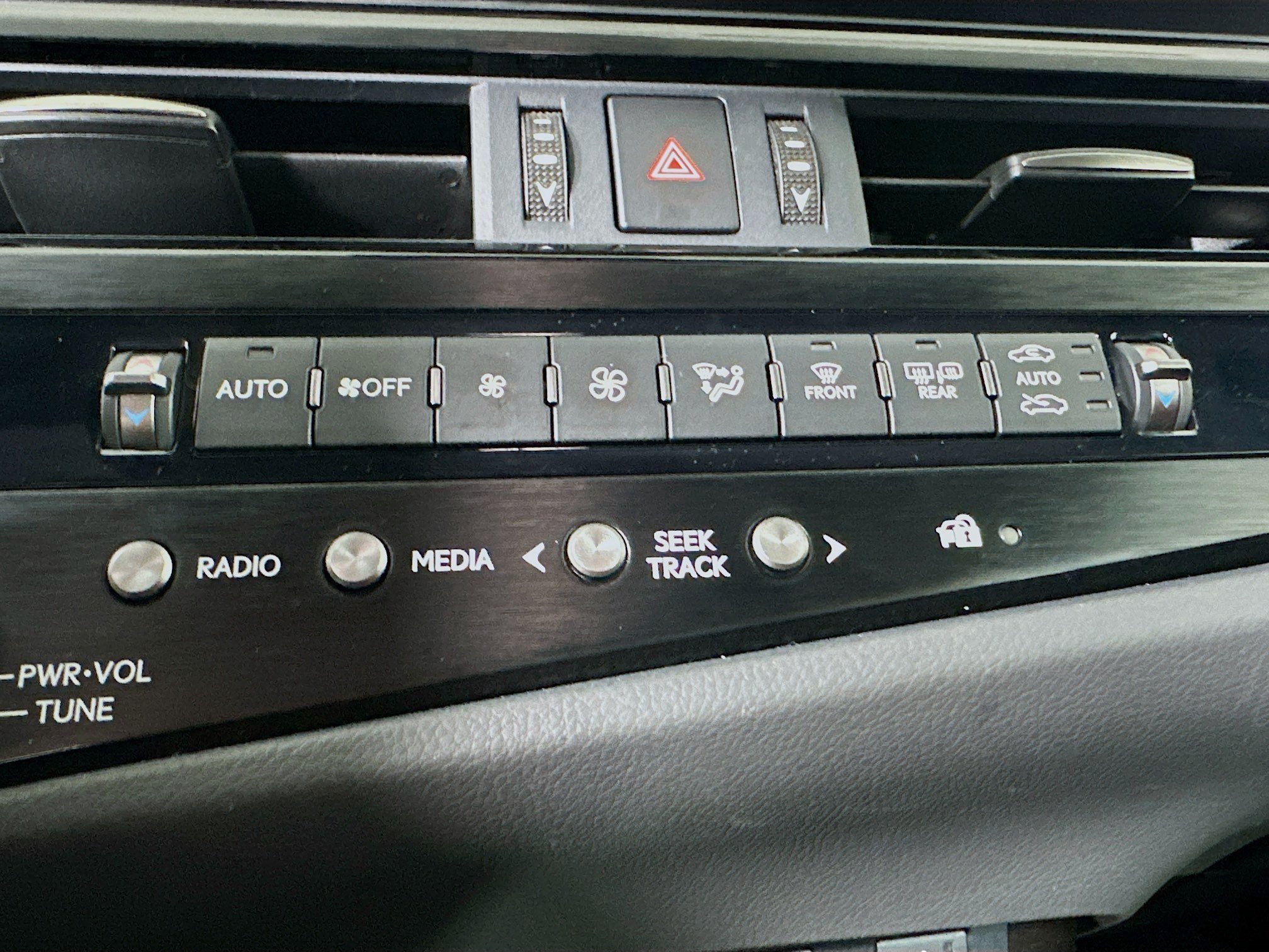 Used 2023 Lexus ES 350 F Sport w/ Accessory Package (Z2) FWD image 23