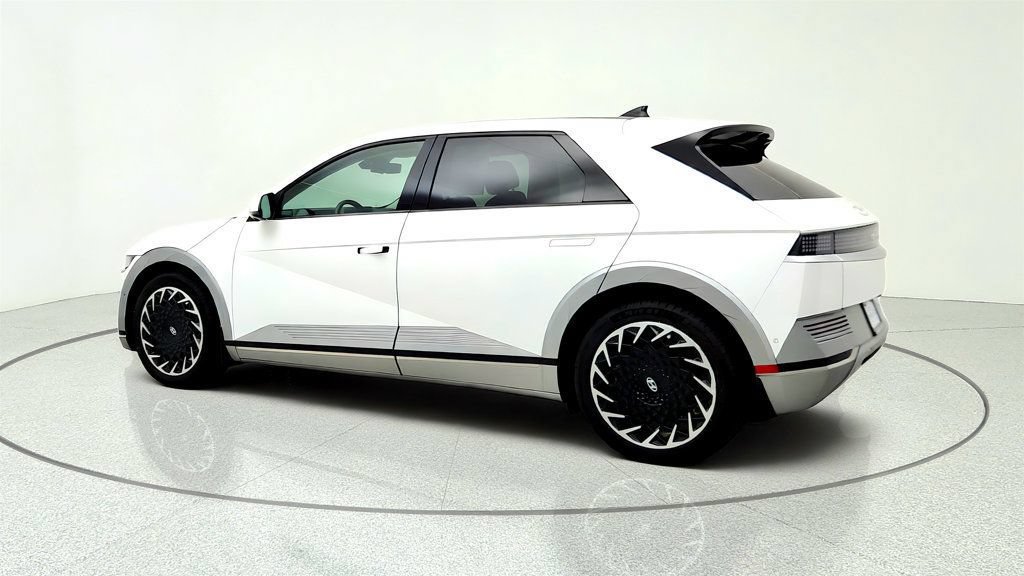 Used 2024 Hyundai Ioniq 5 Limited AWD/4WD image 7