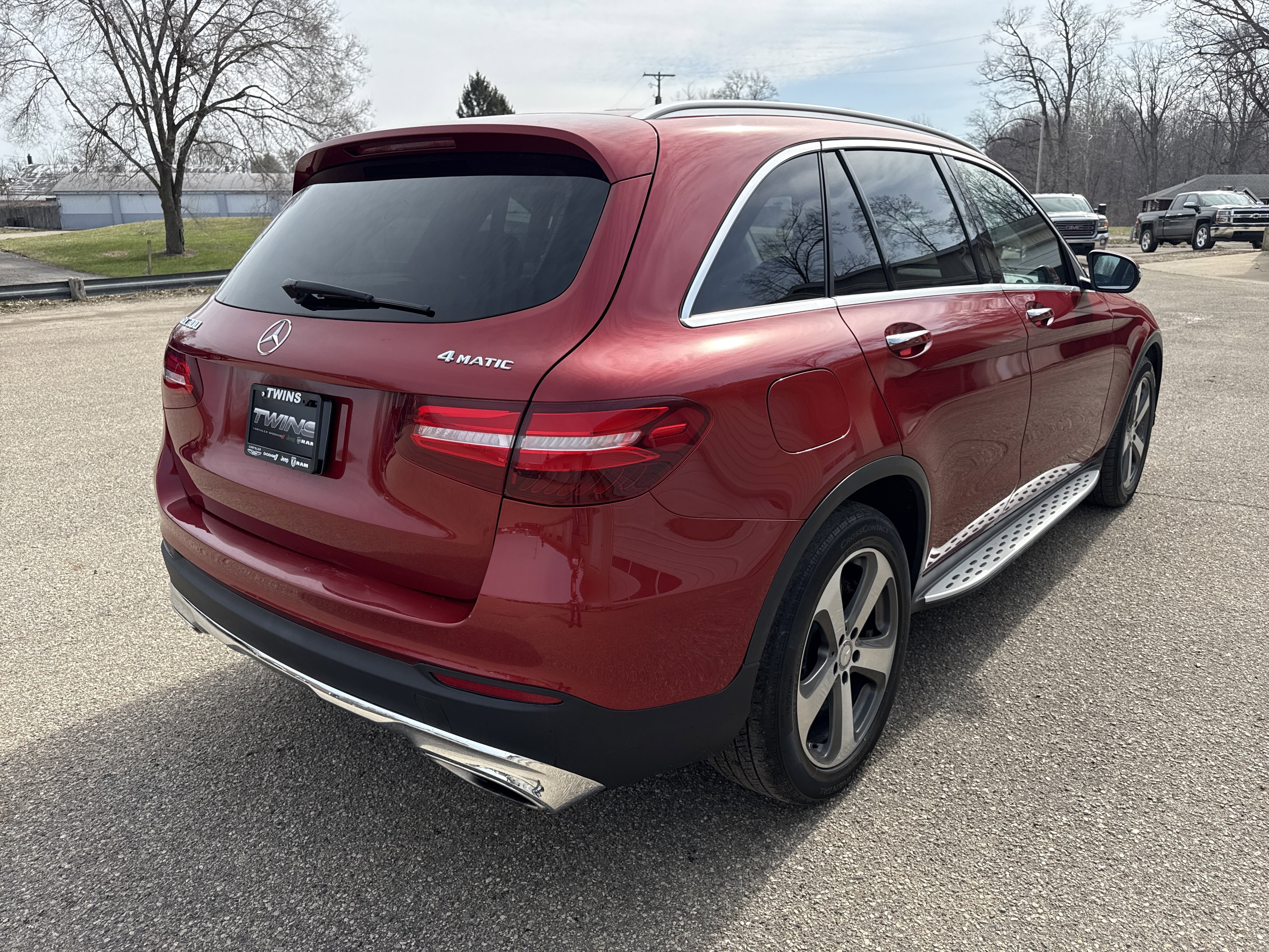 Used 2016 Mercedes-Benz GLC 300 4MATIC w/ Driver Assistance Package image 5