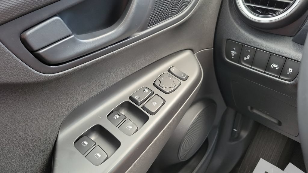 Used 2021 Hyundai Kona SEL w/ Cargo Package FWD image 19