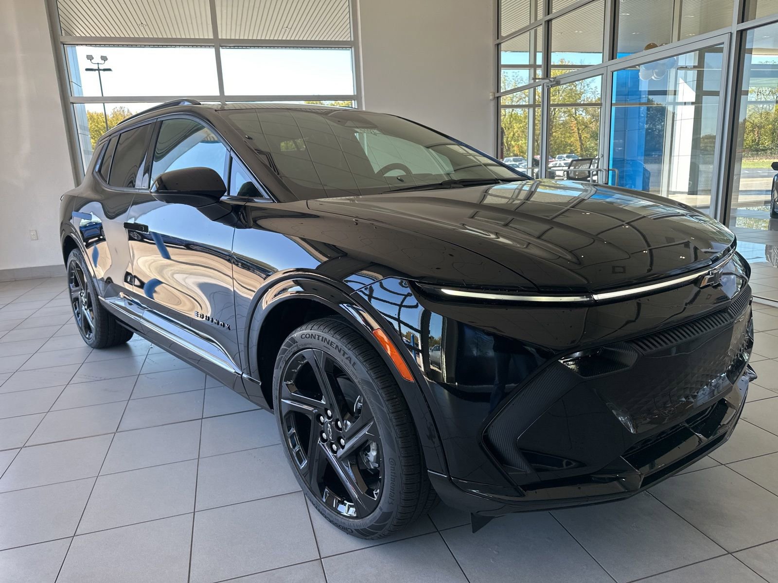 New 2025 Chevrolet Equinox EV RS image 3