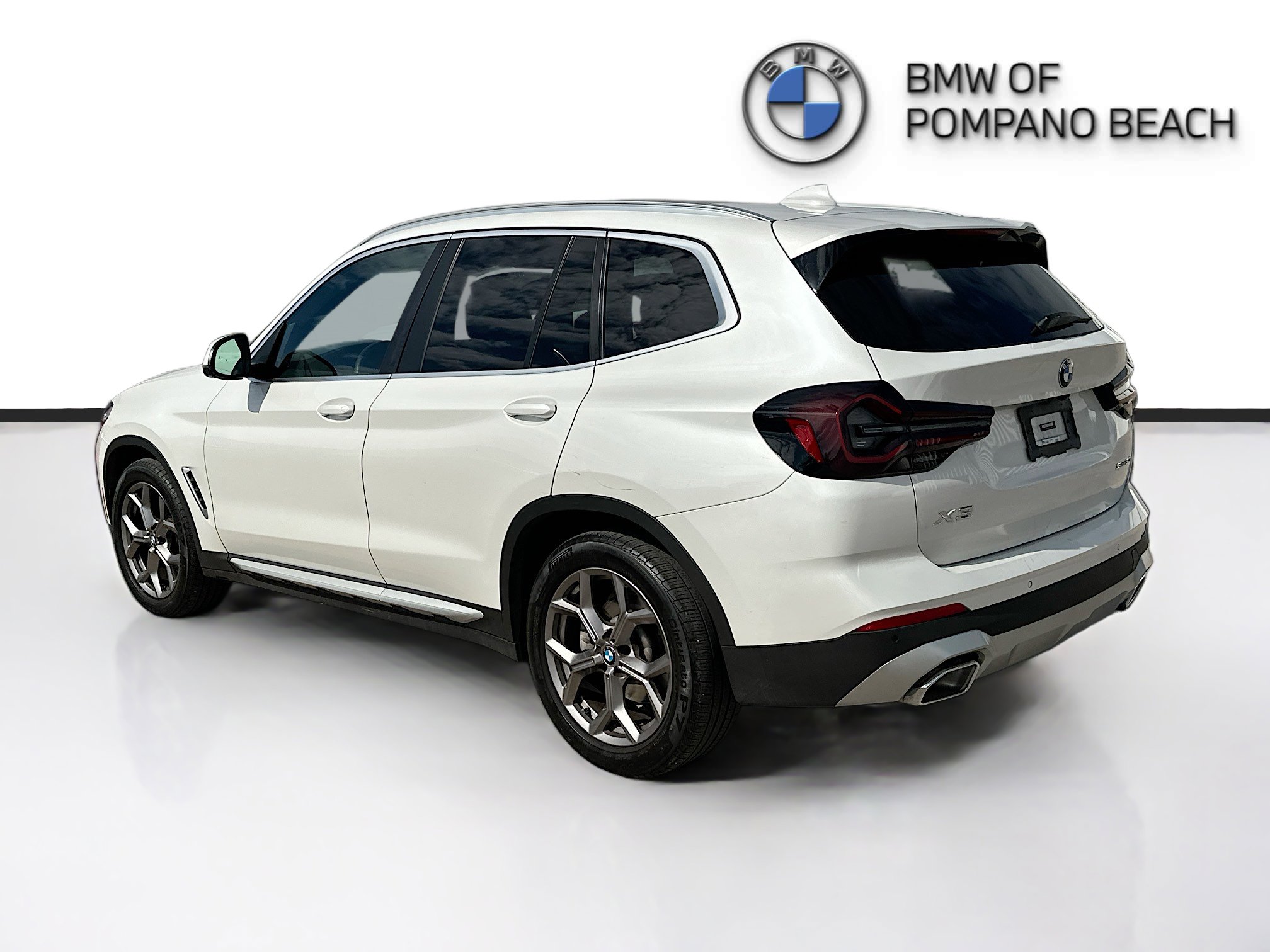 Used 2023 BMW X3 sDrive30i w/ Convenience Package image 4