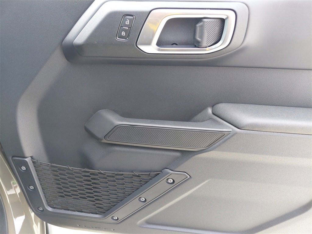 New 2025 Ford Bronco Badlands w/ Sasquatch Package image 18