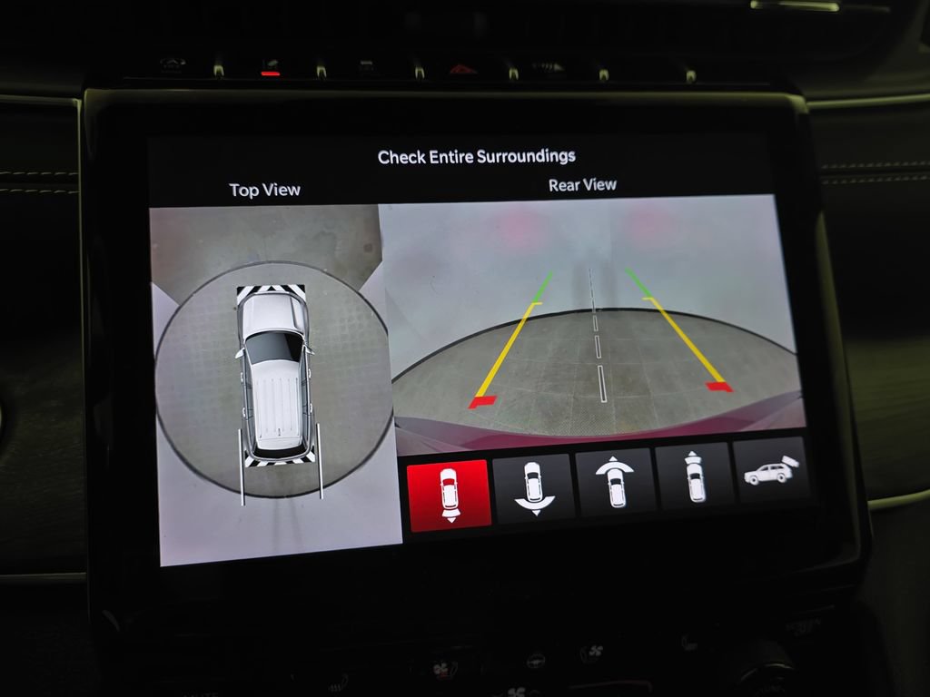 Used 2024 Jeep Grand Cherokee Limited w/ Luxury Tech Group II AWD/4WD image 26