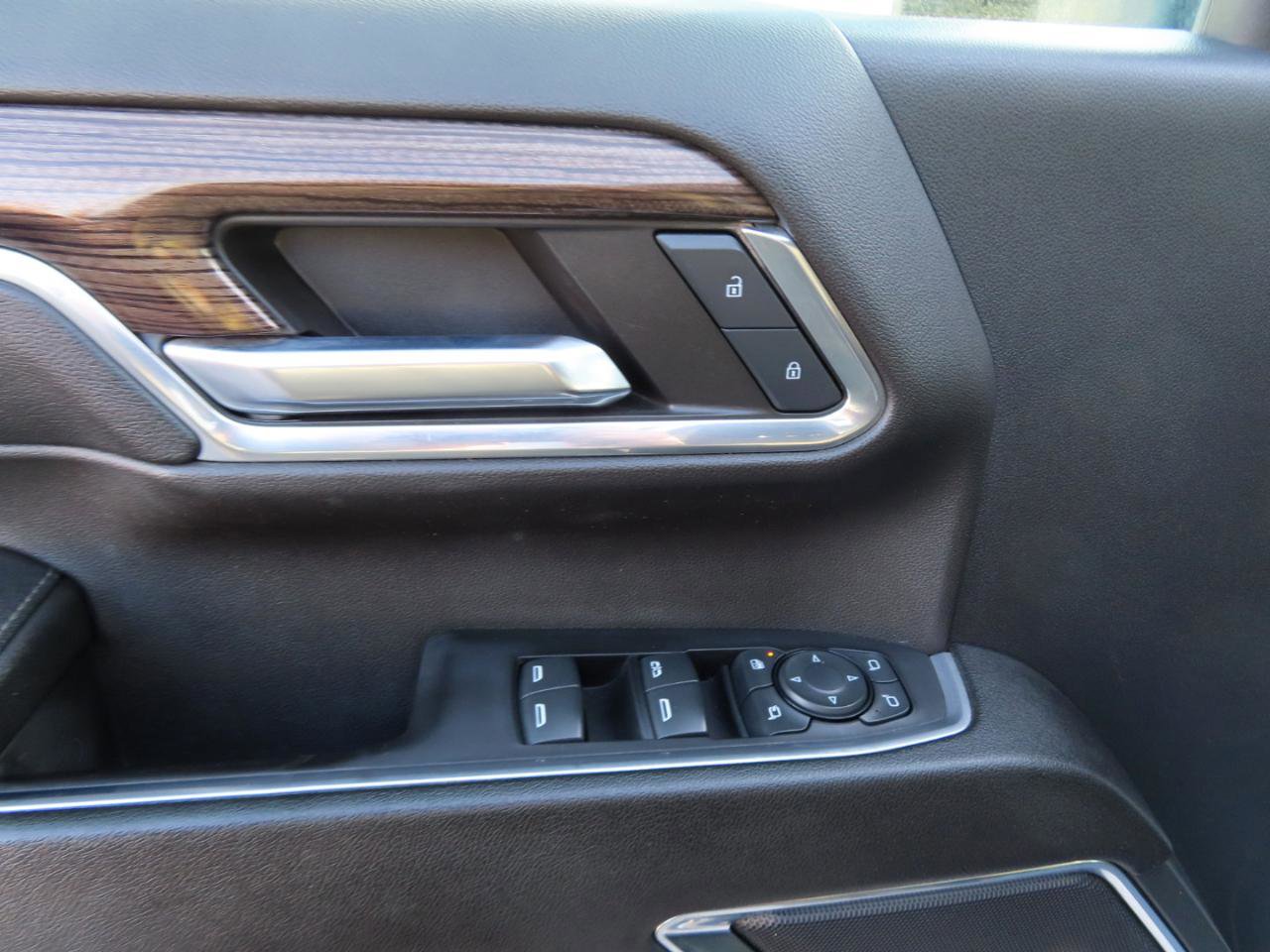 Used 2024 Chevrolet Silverado 2500 LT w/ True North Edition image 32