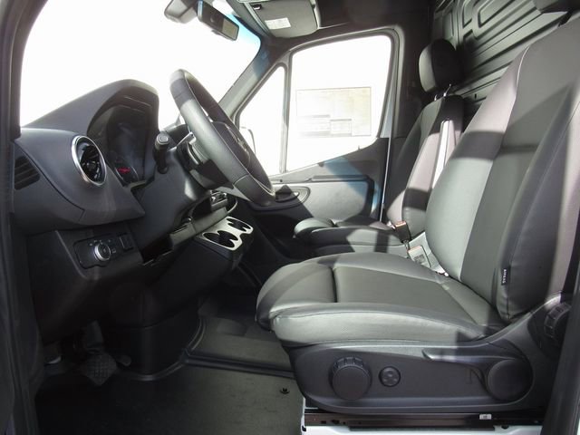 New 2025 Mercedes-Benz Sprinter 2500 image 11