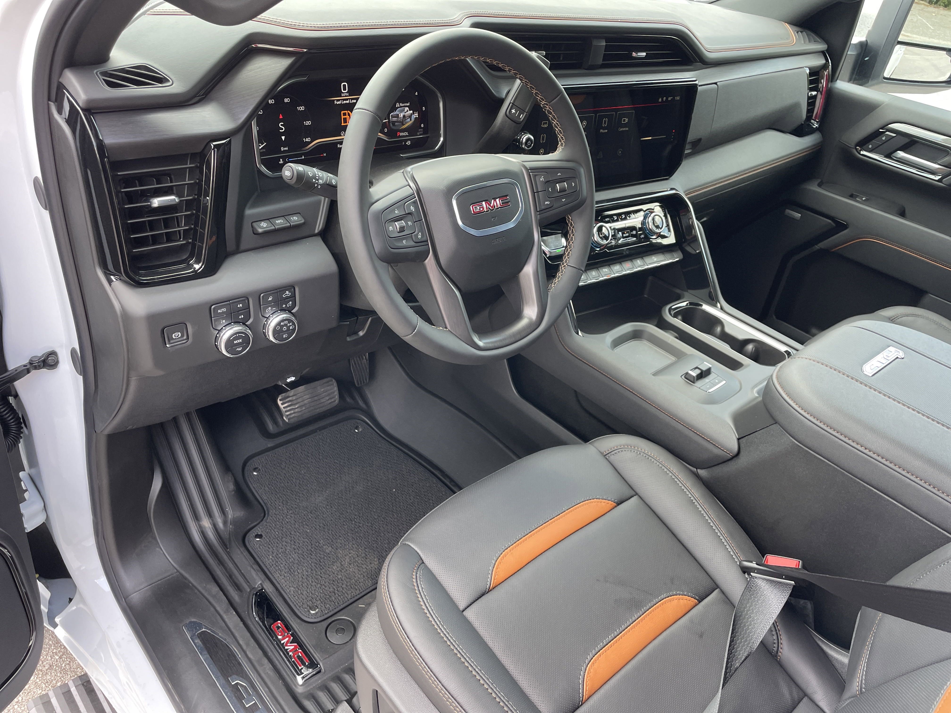 New 2025 GMC Sierra 2500 AT4 w/ AT4 Premium Plus Package image 11