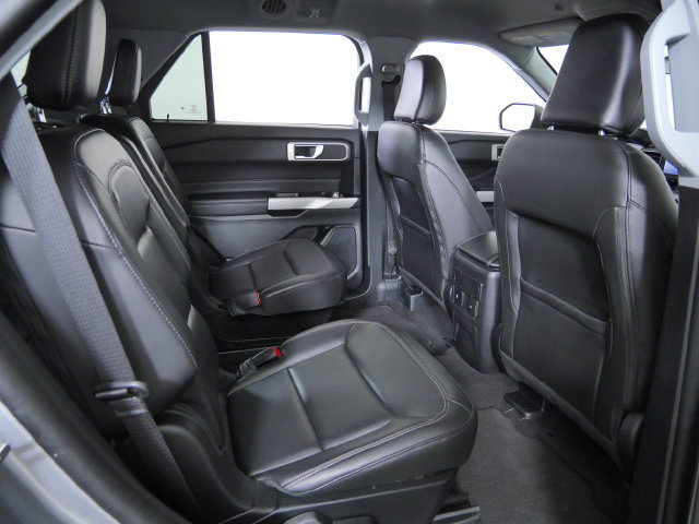 Certified 2024 Ford Explorer XLT w/ Equipment Group 202A AWD/4WD image 13