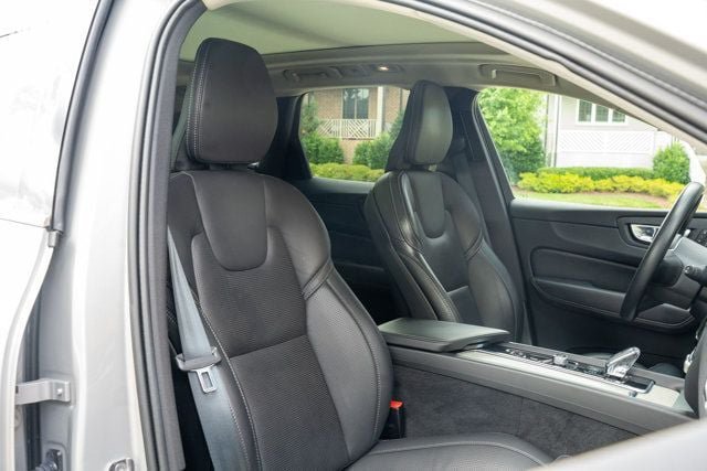Used 2022 Volvo XC60 B5 Inscription w/ Advanced Package AWD/4WD image 44