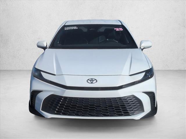 Used 2025 Toyota Camry SE w/ Convenience Package image 2