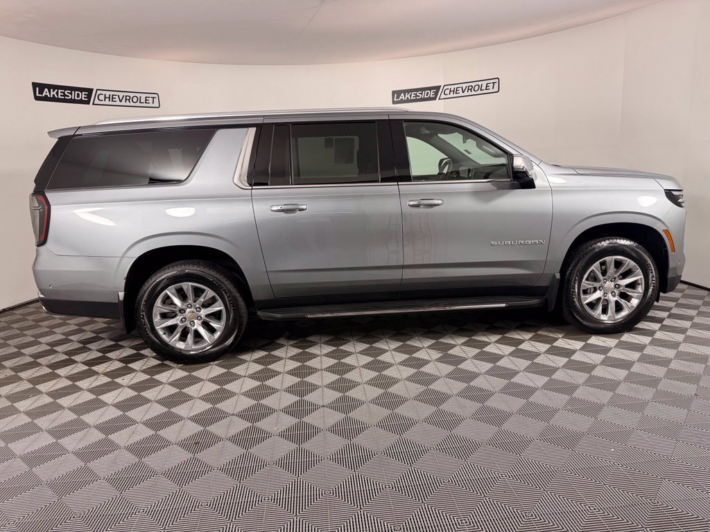 Used 2026 Chevrolet Suburban Premier w/ Sun And Tow Package AWD/4WD image 7