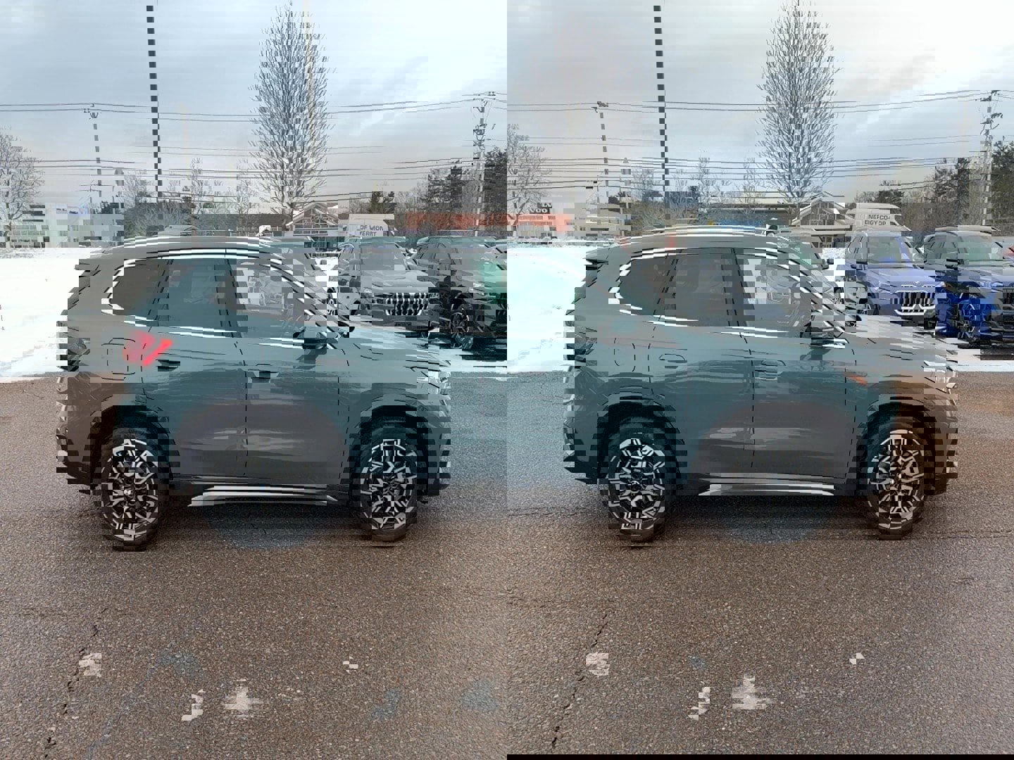 Used 2025 BMW X1 xDrive28i image 4