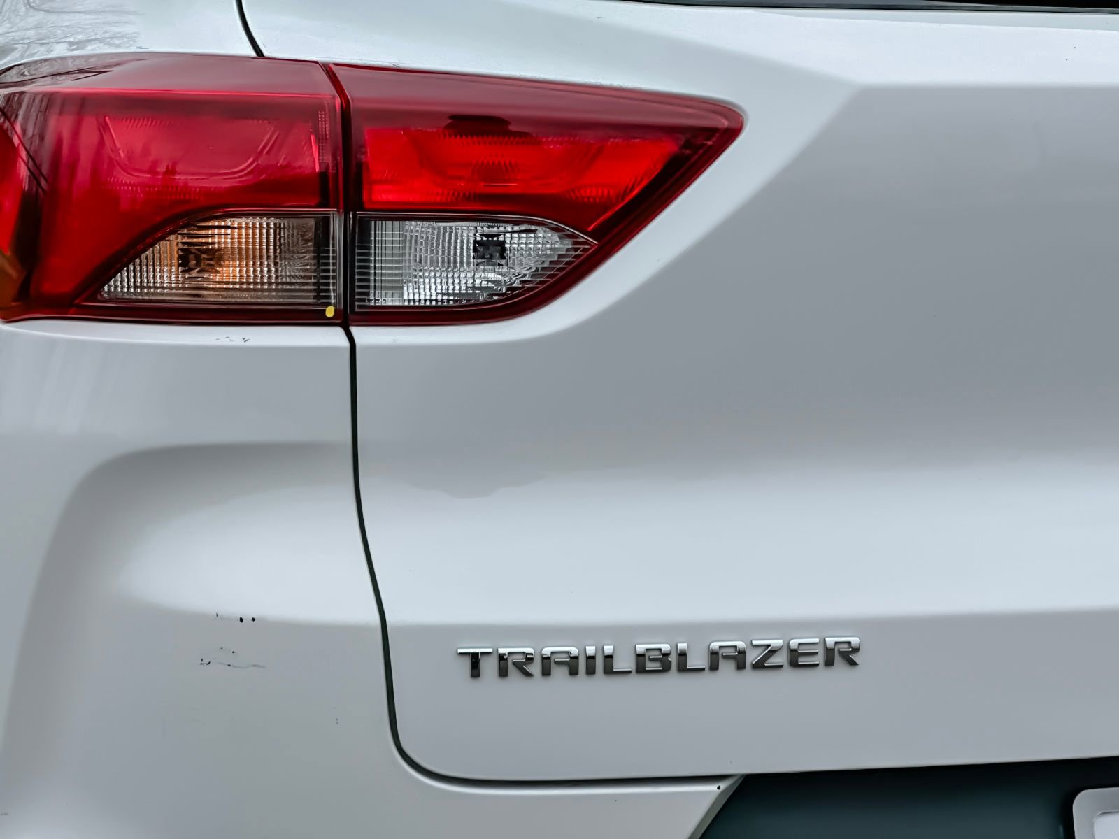 Used 2024 Chevrolet TrailBlazer LS image 27