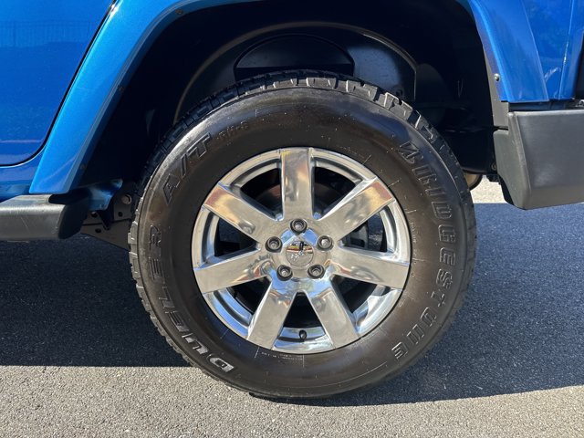 Used 2015 Jeep Wrangler Unlimited Sahara w/ Connectivity Group AWD/4WD image 22