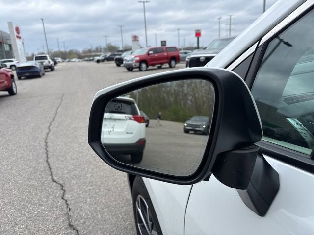 Certified 2025 Toyota Sienna Platinum AWD/4WD image 7