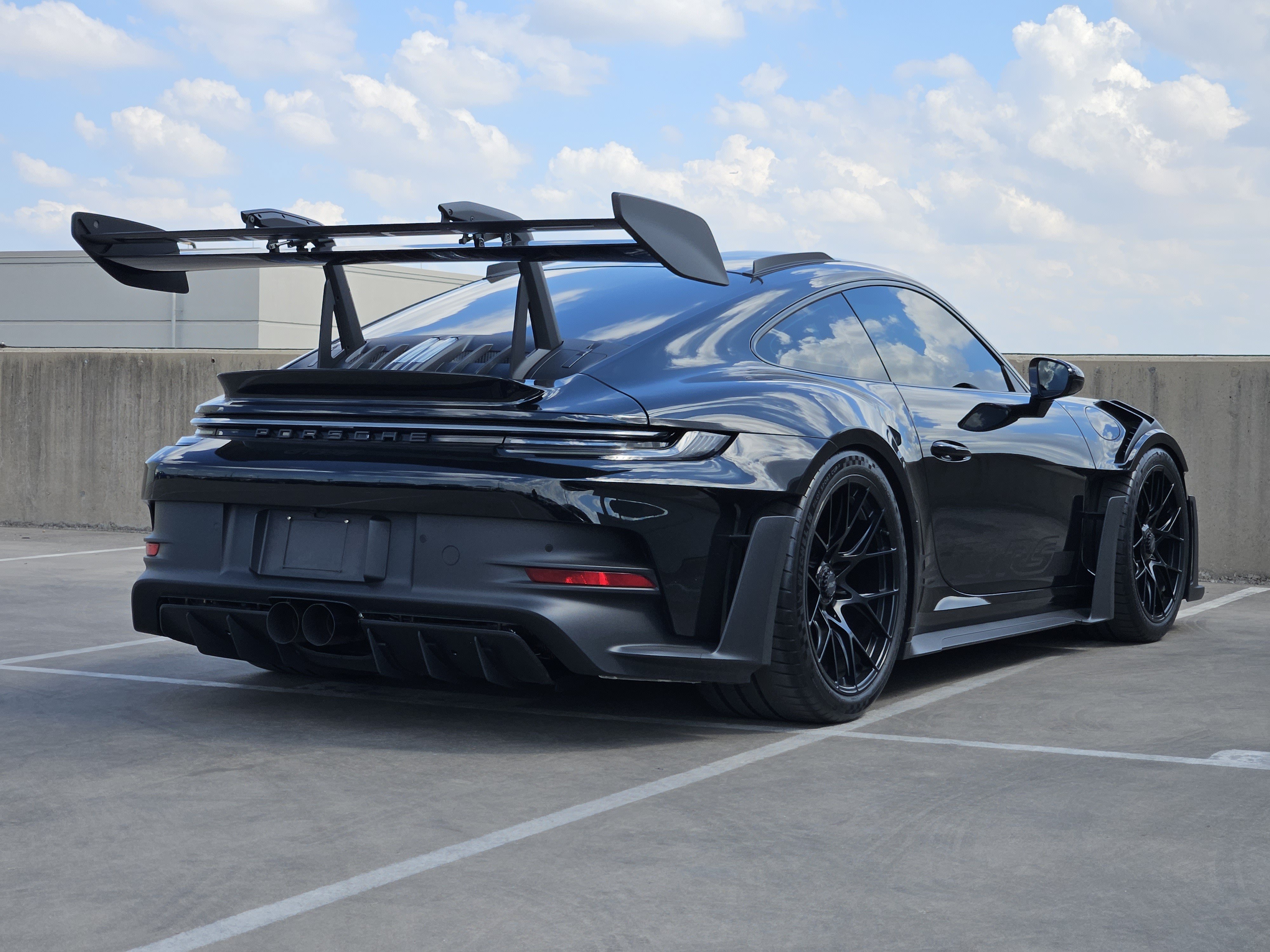 Certified 2025 Porsche 911 GT3 RS RWD image 8