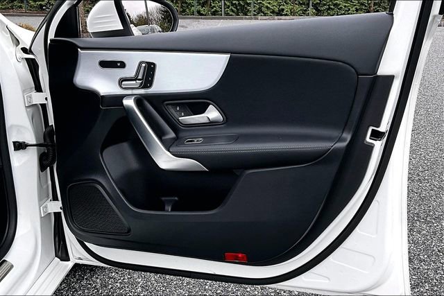 Used 2022 Mercedes-Benz A 220 4MATIC image 31