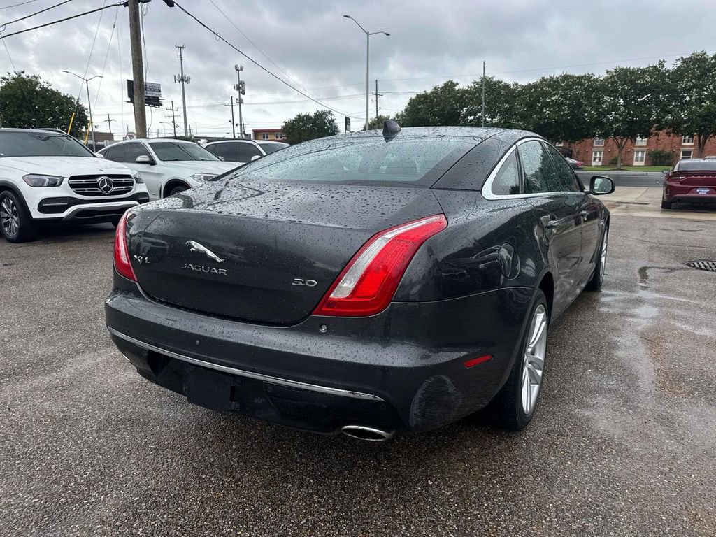 Used 2016 Jaguar XJ L Portfolio RWD image 8