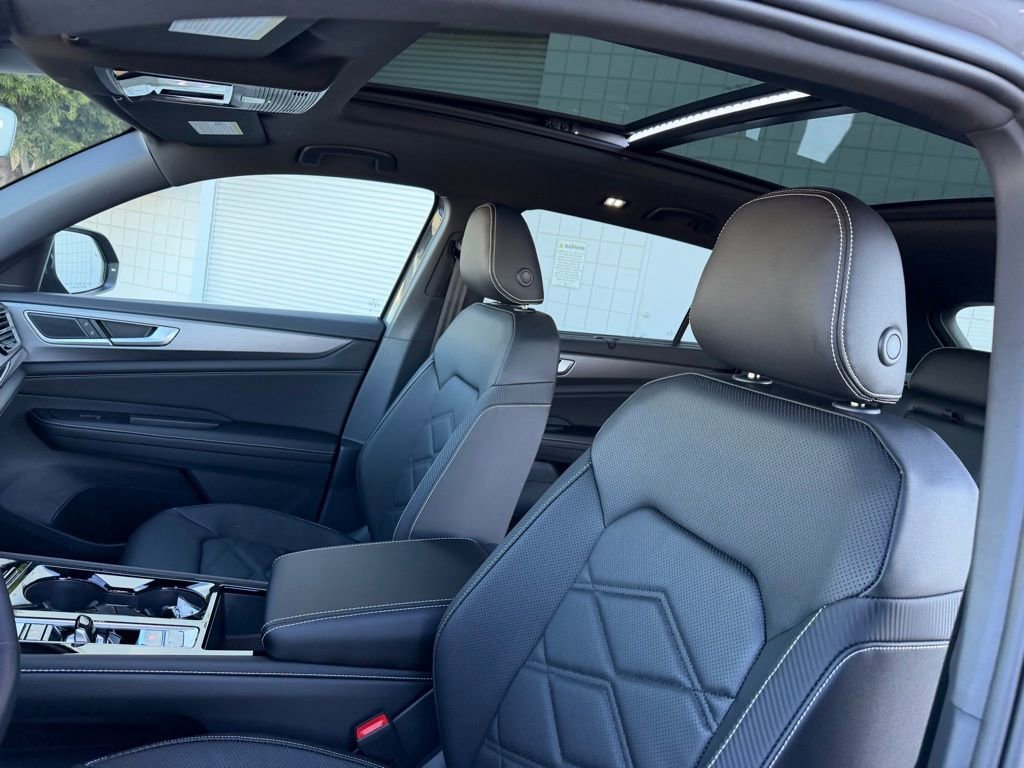 New 2026 Volkswagen Atlas Cross Sport SE image 18