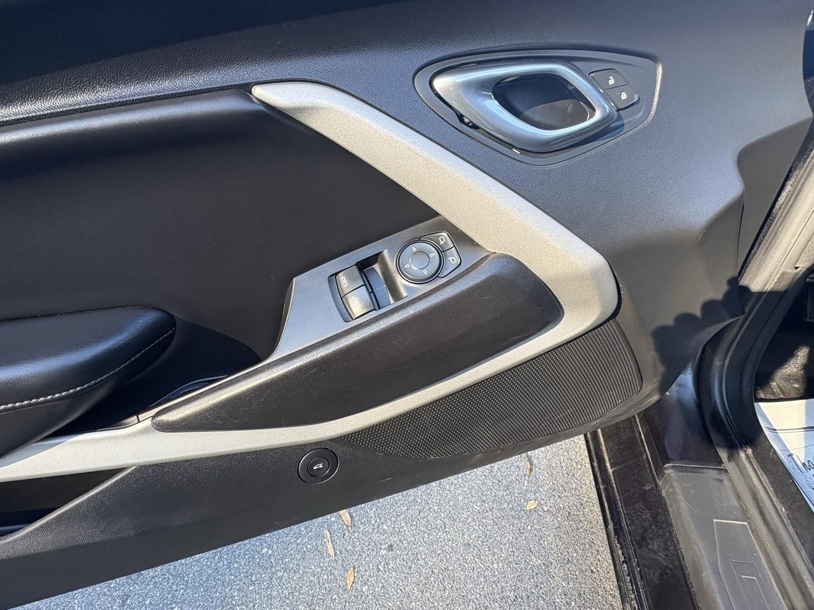 Used 2019 Chevrolet Camaro LT RWD image 15