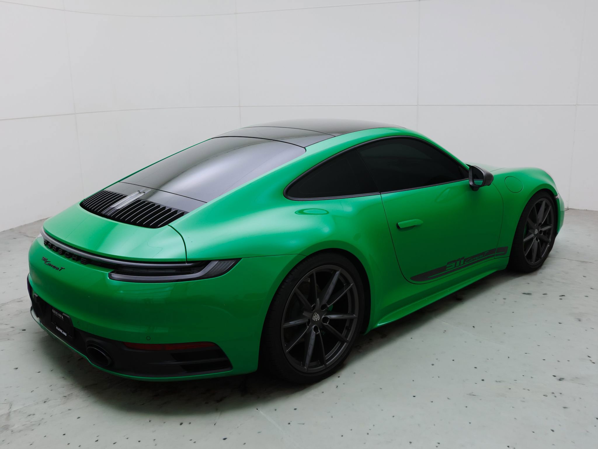 Used 2023 Porsche 911 Carrera T image 3