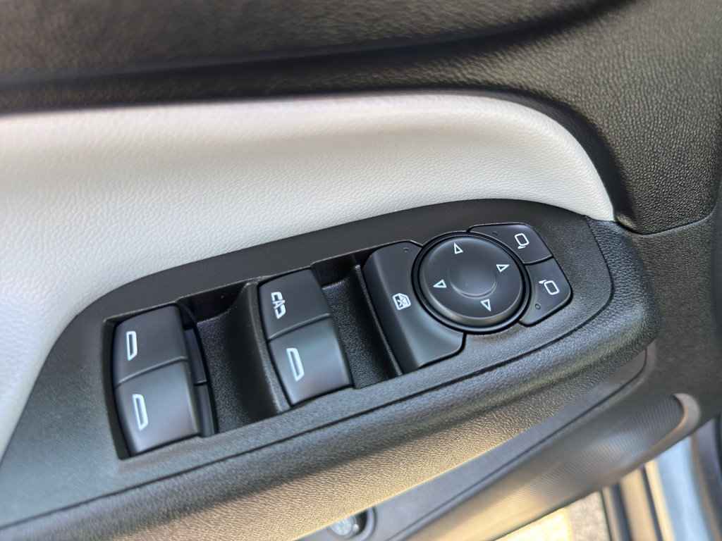 Used 2023 Chevrolet Equinox LT image 12