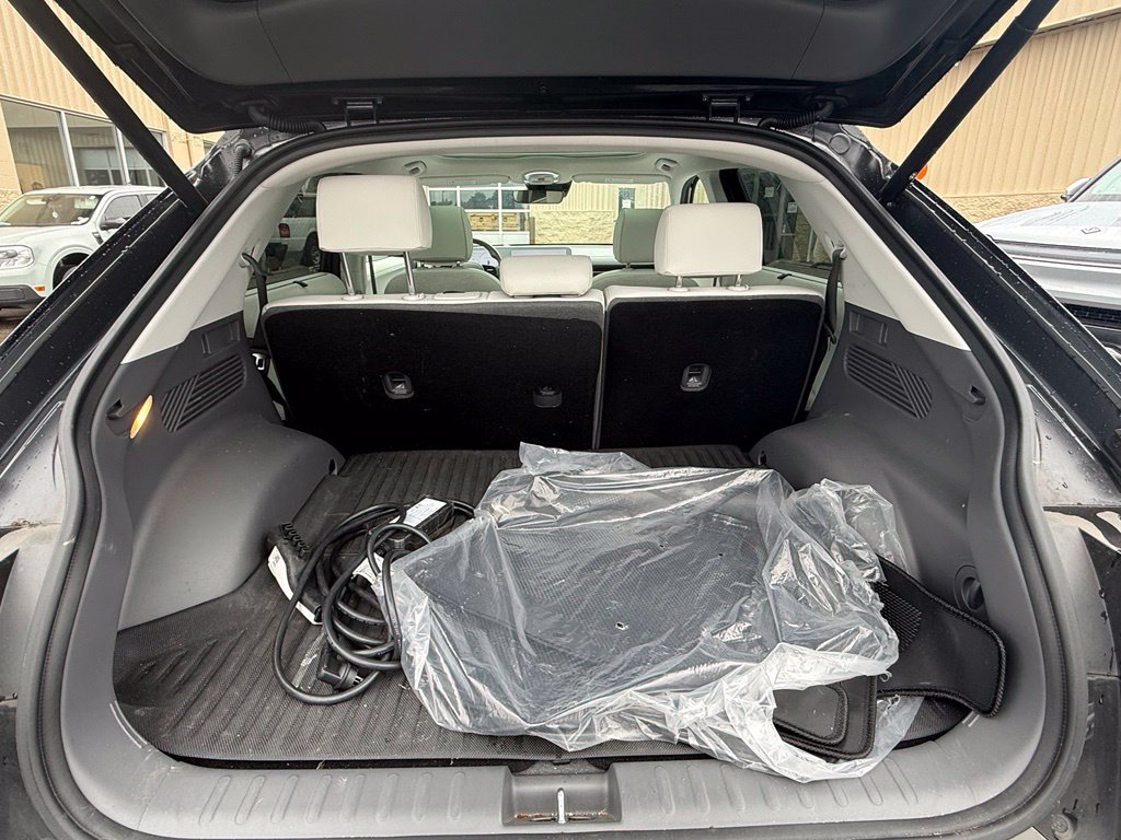 Certified 2023 Hyundai Ioniq 5 Limited w/ Cargo Package AWD/4WD image 9