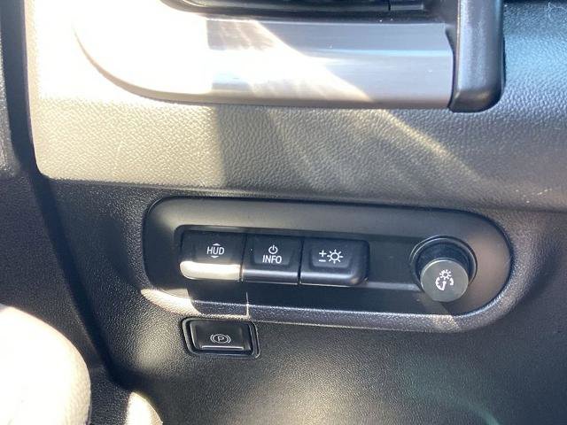 Used 2022 GMC Terrain AT4 w/ Infotainment Package II image 14