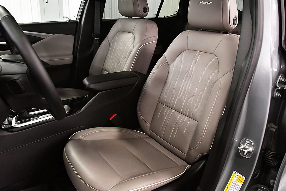 Used 2025 Buick Envista Avenir FWD image 28