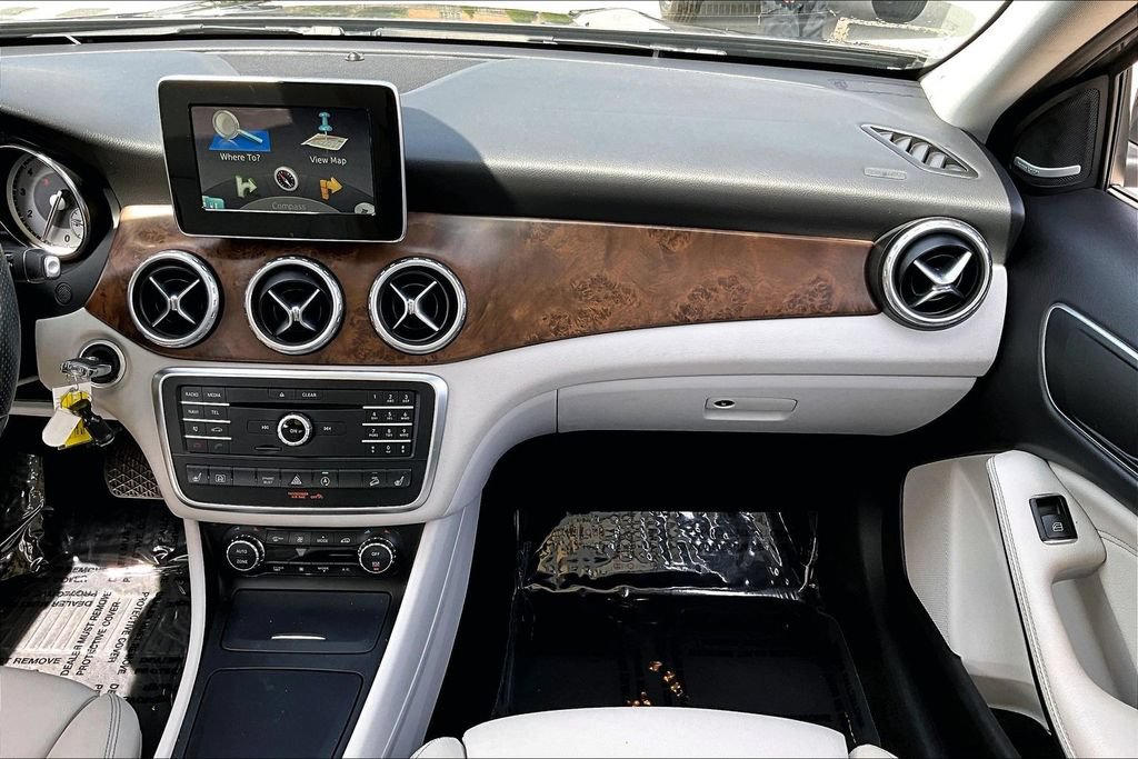 Used 2016 Mercedes-Benz GLA 250 4MATIC image 26