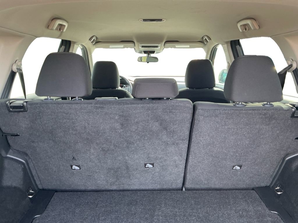 Used 2024 Nissan Rogue S image 21