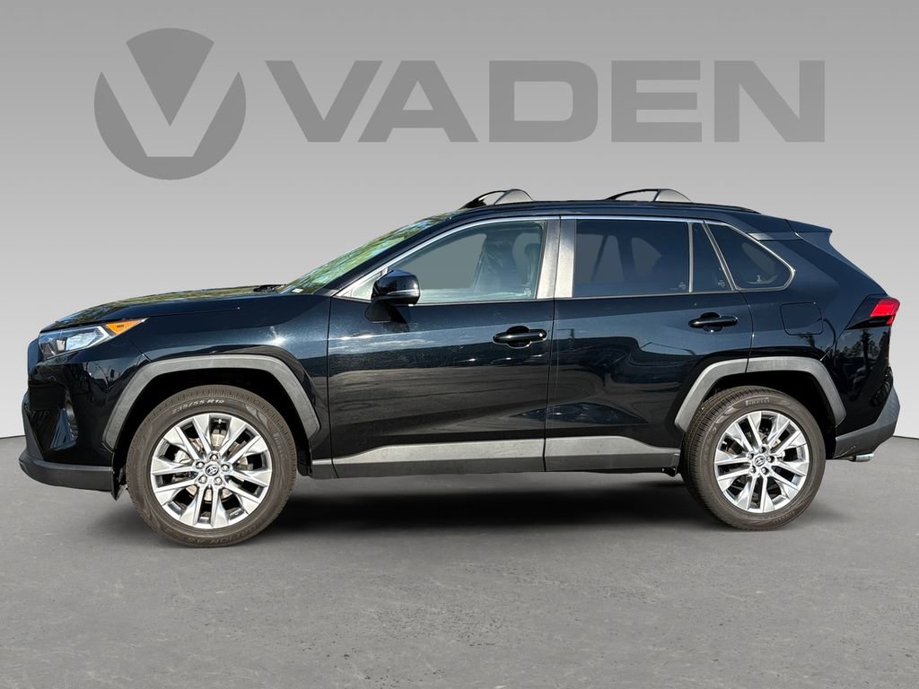 Used 2019 Toyota RAV4 XLE Premium w/ Cold Weather Package image 9