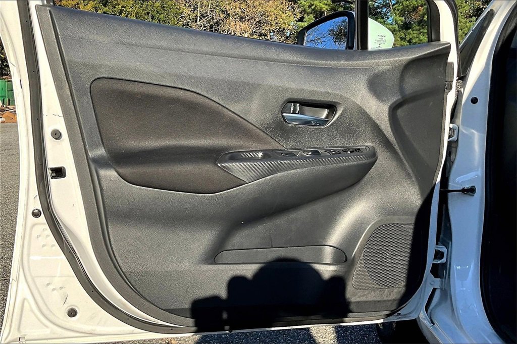 Used 2022 Nissan Versa SV image 18