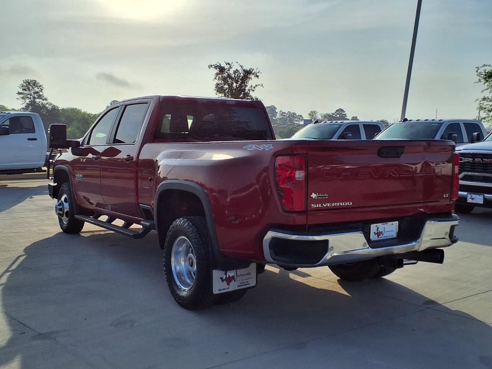 Used 2021 Chevrolet Silverado 3500 LT w/ Texas Edition AWD/4WD image 2