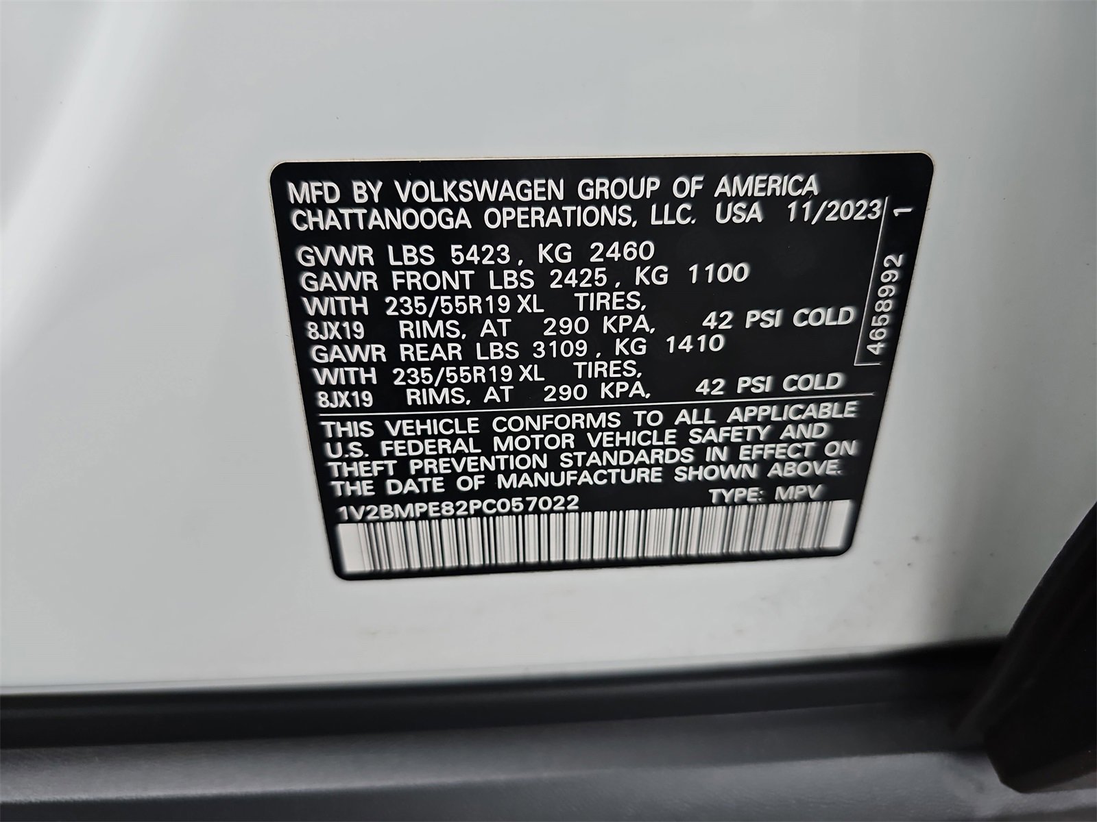 Certified 2023 Volkswagen ID.4 Standard image 35