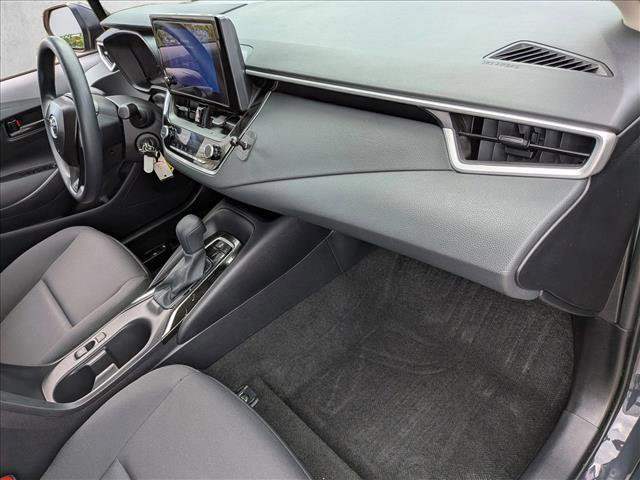 Used 2025 Toyota Corolla LE image 21