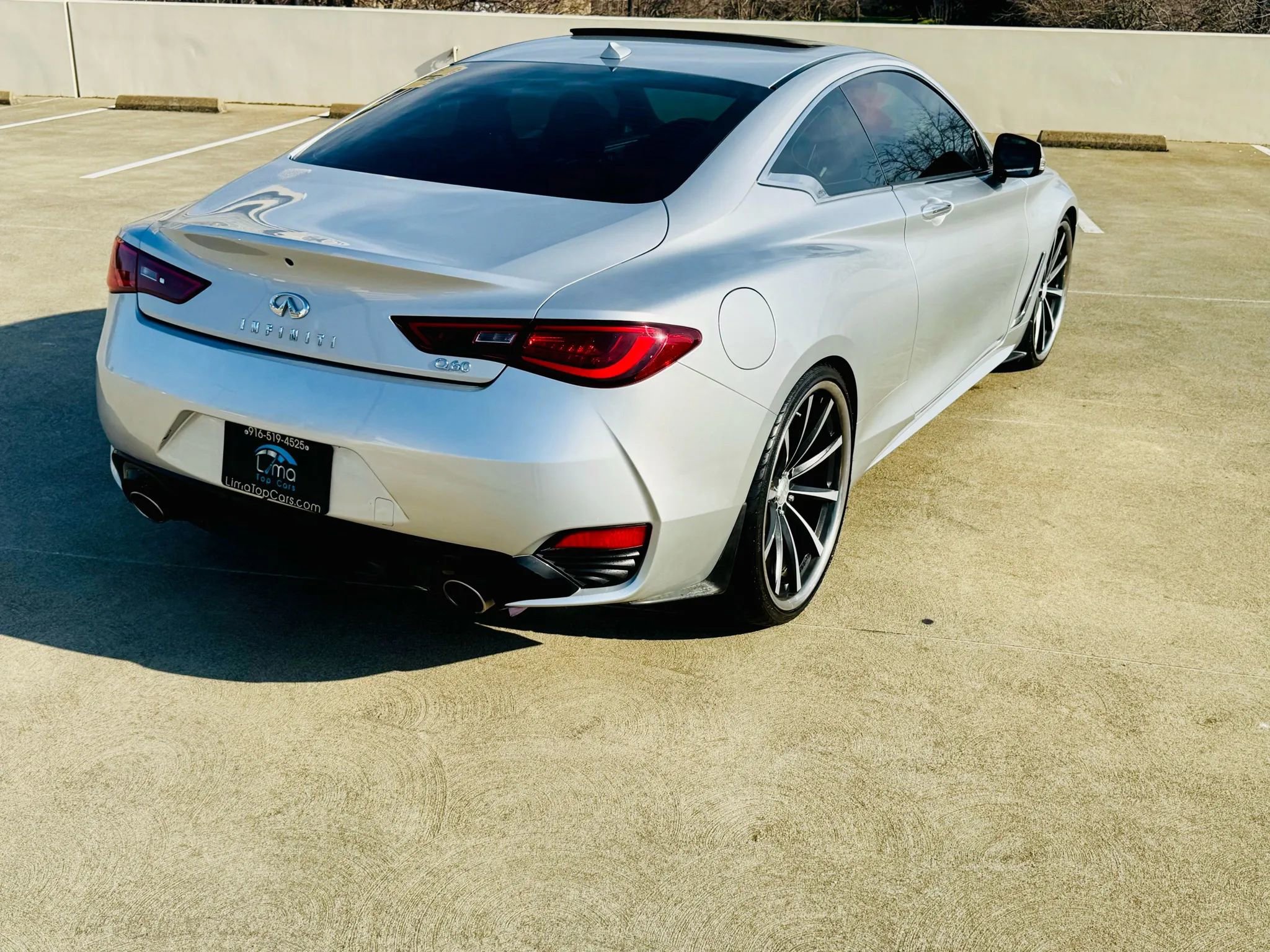 Used 2017 INFINITI Q60 3.0t w/ Premium Plus Package 3.0T image 6