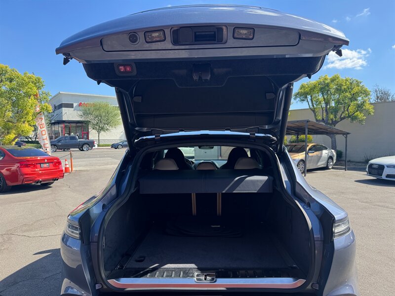 Used 2022 Aston Martin DBX AWD/4WD image 20