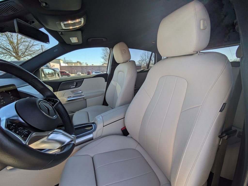 Used 2025 Mercedes-Benz GLA 250 4MATIC image 24